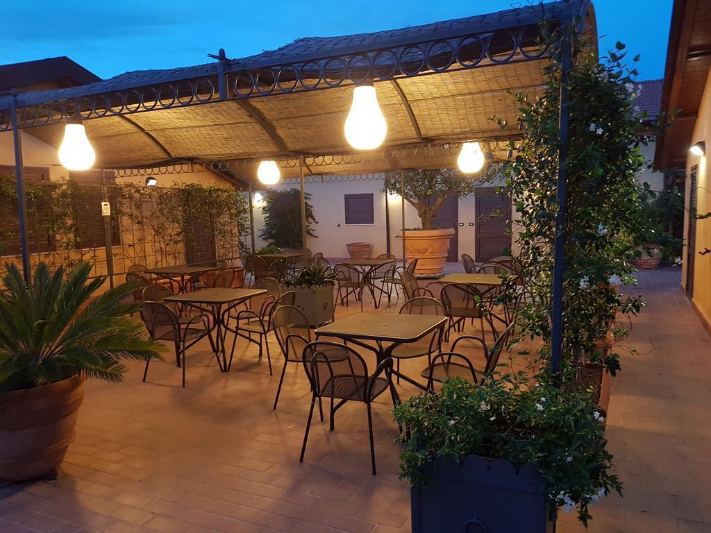 "La Terrazza Di Castiglione" Appartamenti Vacanza Кастильоне-делла-Пеская Экстерьер фото