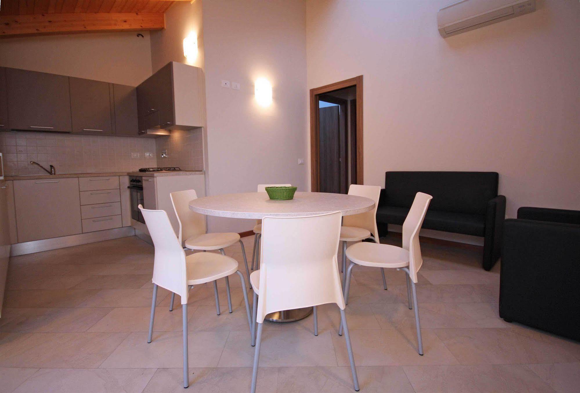 "La Terrazza Di Castiglione" Appartamenti Vacanza Кастильоне-делла-Пеская Экстерьер фото