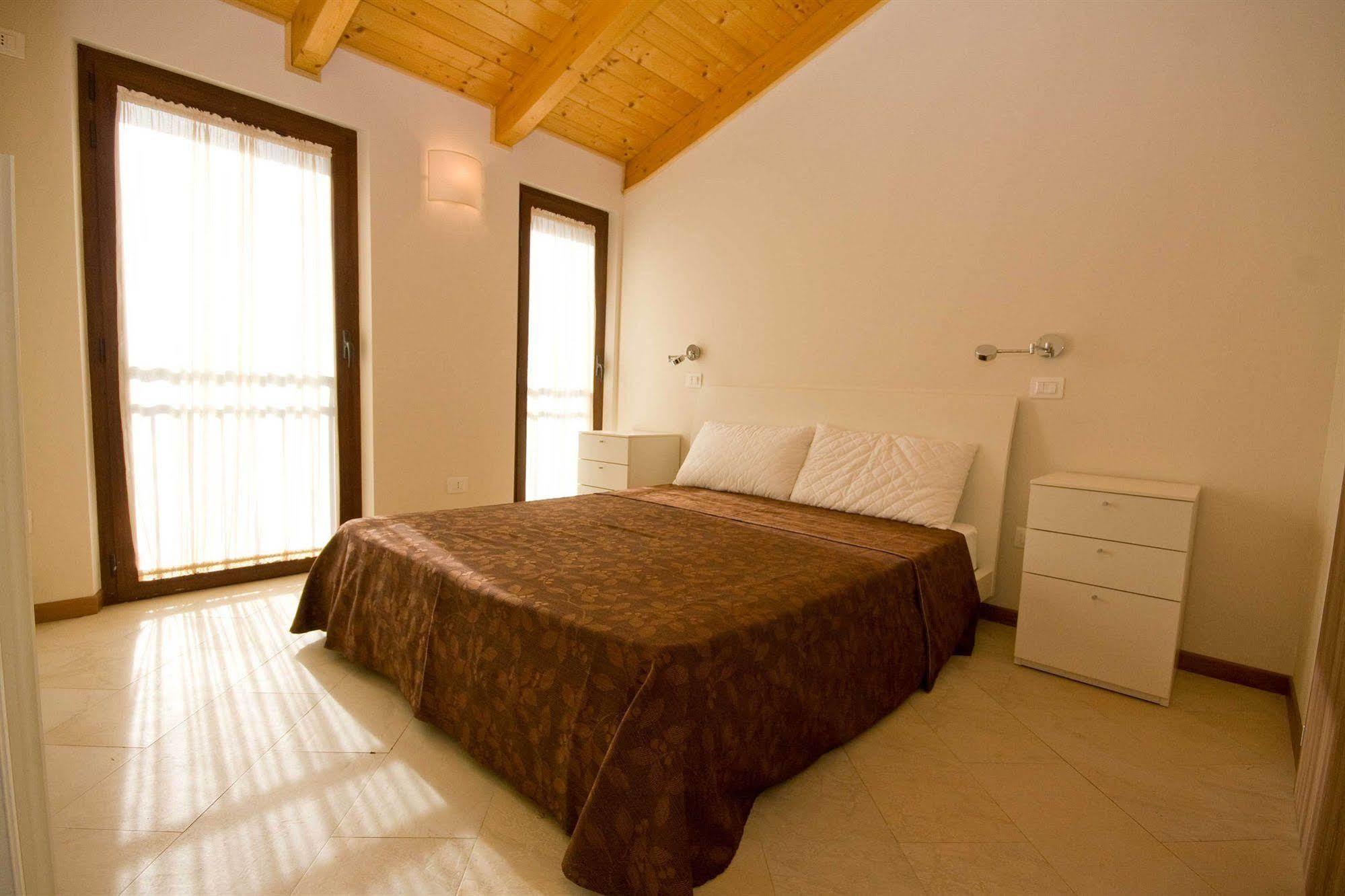 "La Terrazza Di Castiglione" Appartamenti Vacanza Кастильоне-делла-Пеская Экстерьер фото