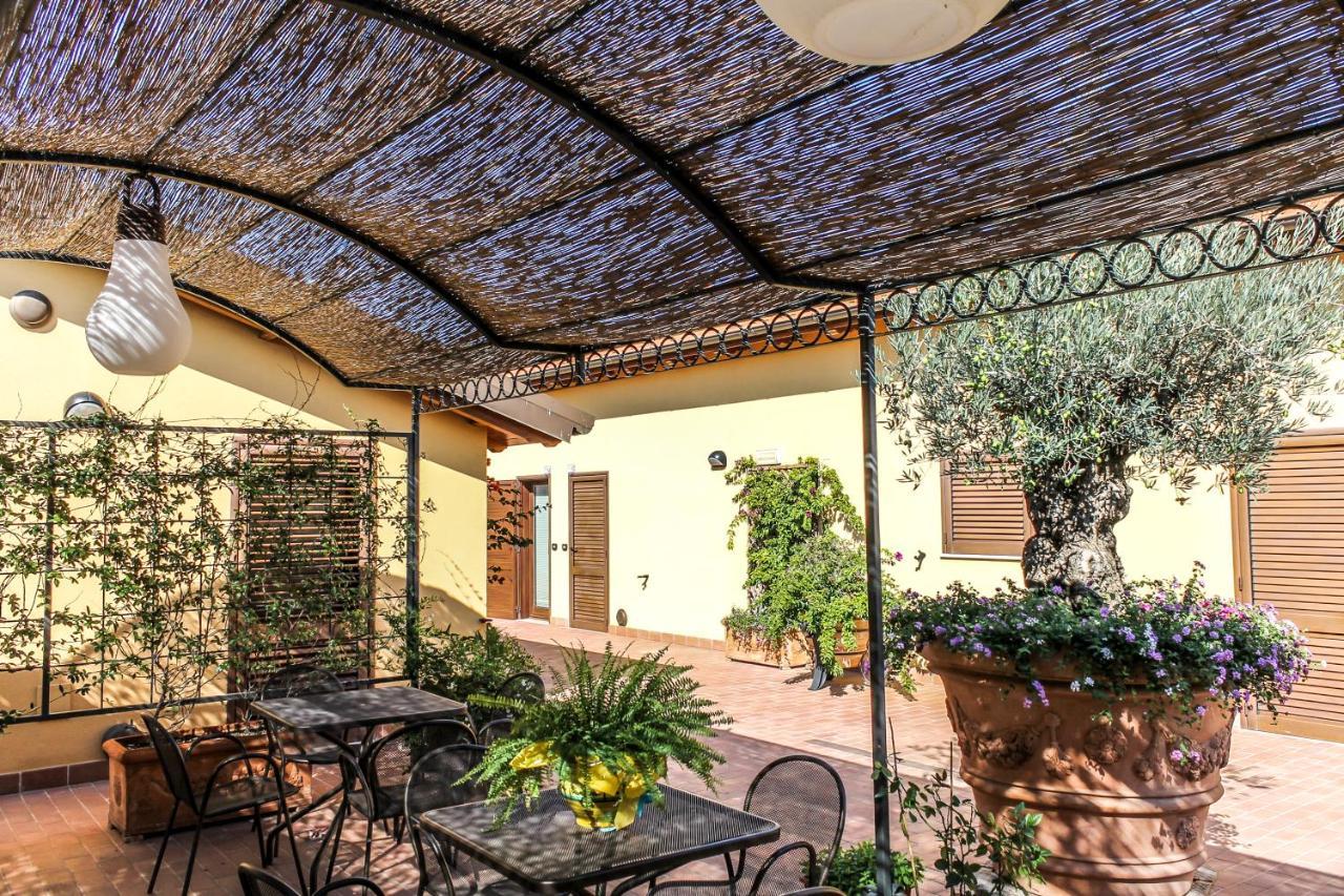"La Terrazza Di Castiglione" Appartamenti Vacanza Кастильоне-делла-Пеская Экстерьер фото
