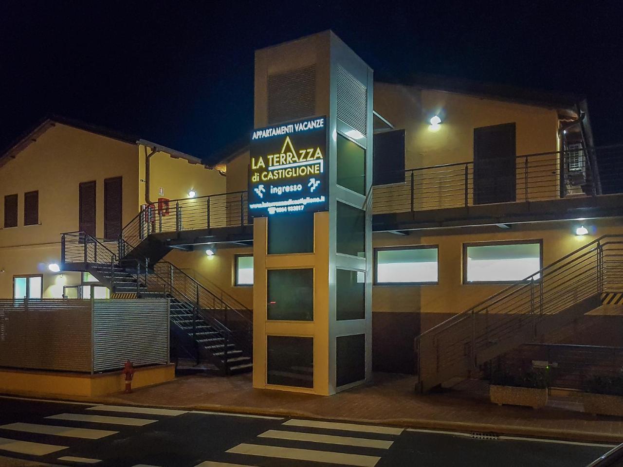 "La Terrazza Di Castiglione" Appartamenti Vacanza Кастильоне-делла-Пеская Экстерьер фото